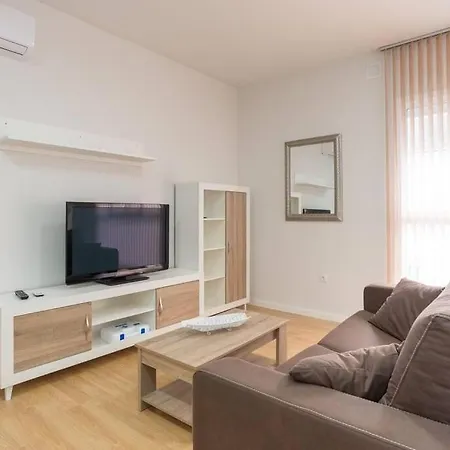 Teatro Plaza Apartment *